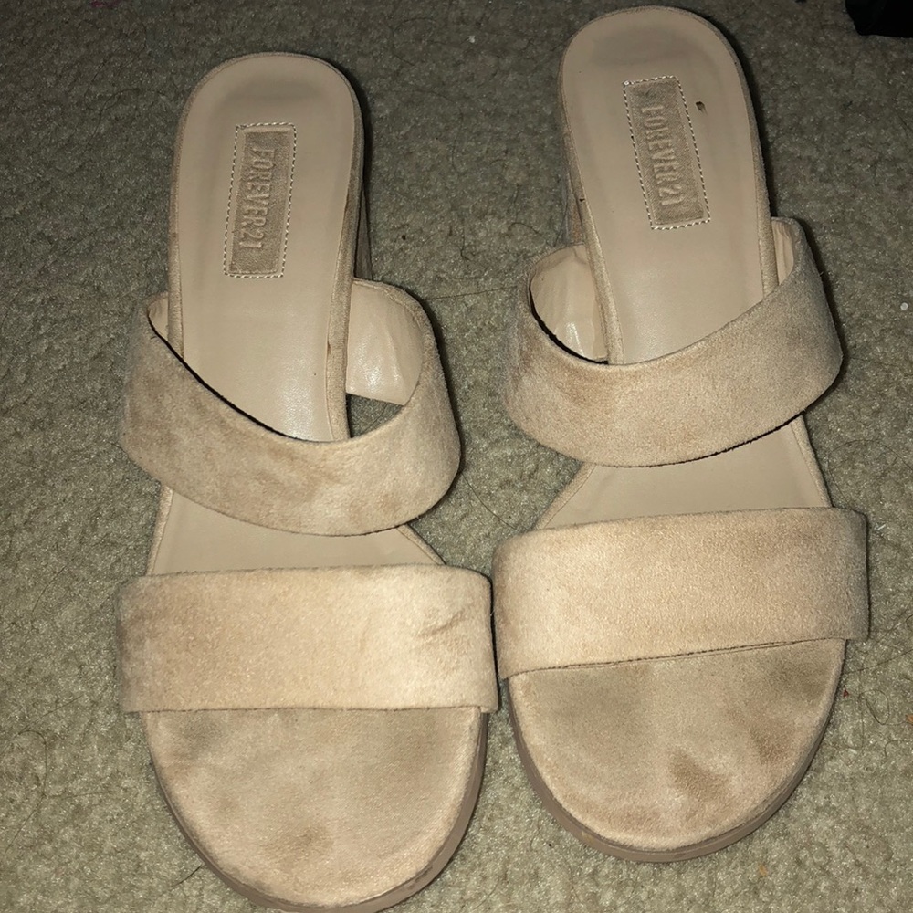 Nude suede shoes